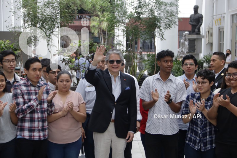 GYE-FIRMA VETO LEY COMUNICACIÓN
