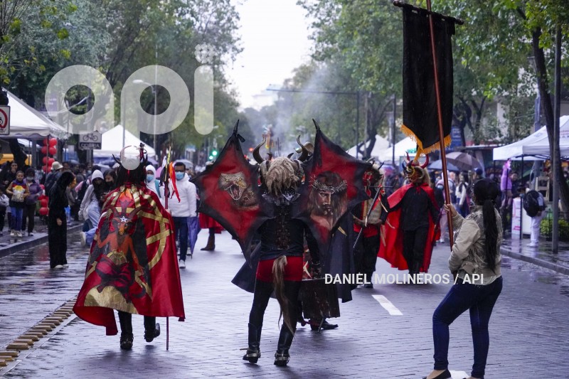 DIABLOS-SE-TOMAN-MARISCAL