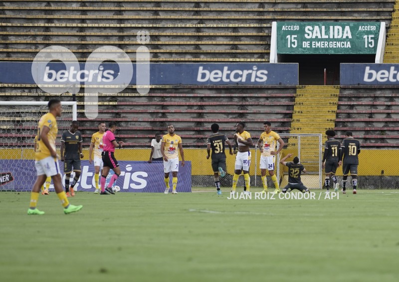 FBL-LIGAPRO-CUMBAYA-DELFIN