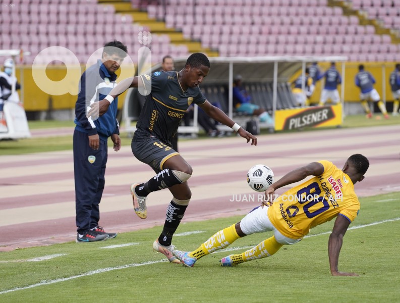 FBL-LIGAPRO-CUMBAYA-DELFIN
