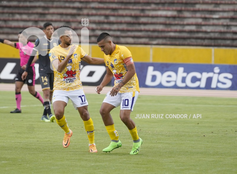 FBL-LIGAPRO-CUMBAYA-DELFIN