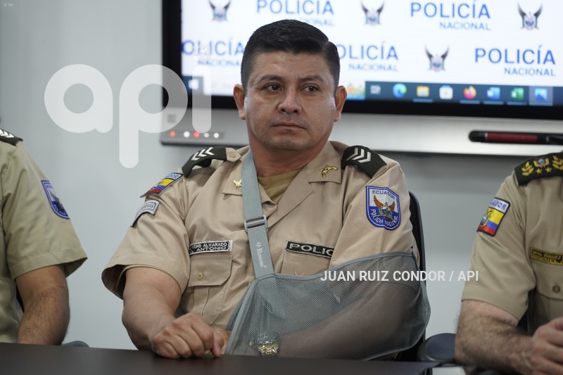 UIO-RRPP-COMANDANCIAPOLICIA