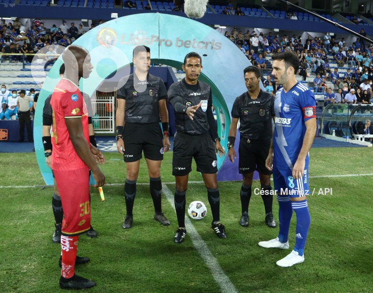 FBL-LIGAPRO-EMELEC-CUMBAYA