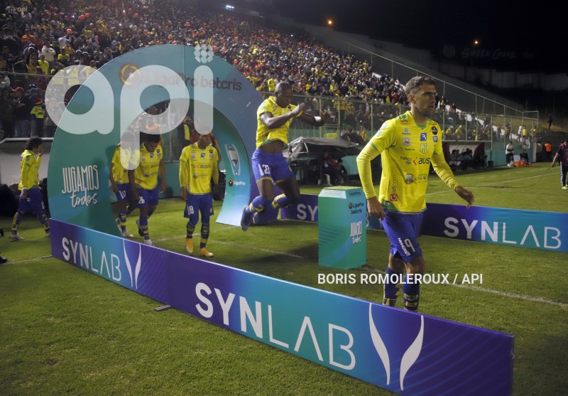 FBL-LIGAPRO-GUALACEO-BARCELONA