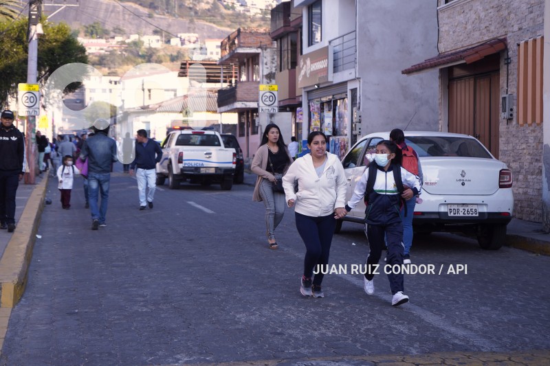 UIO-REGRESO-CLASES