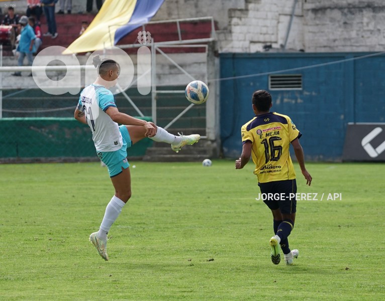FBL-LIGA-PRO-SERIE-B-CHACARITAS-MANTA-
