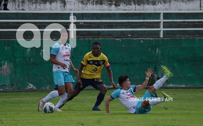 FBL-LIGA-PRO-SERIE-B-CHACARITAS-MANTA-