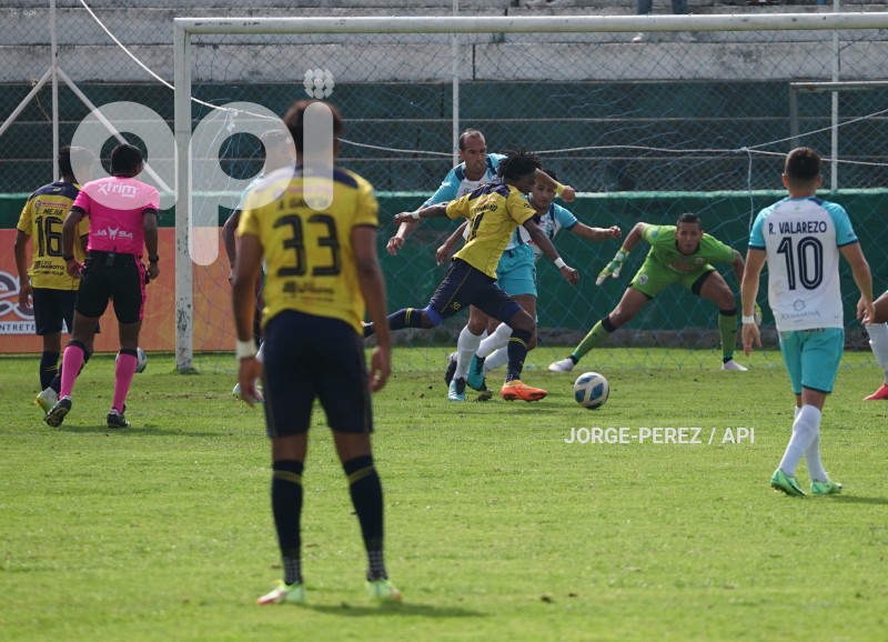 FBL-LIGA-PRO-SERIE-B-CHACARITAS-MANTA-
