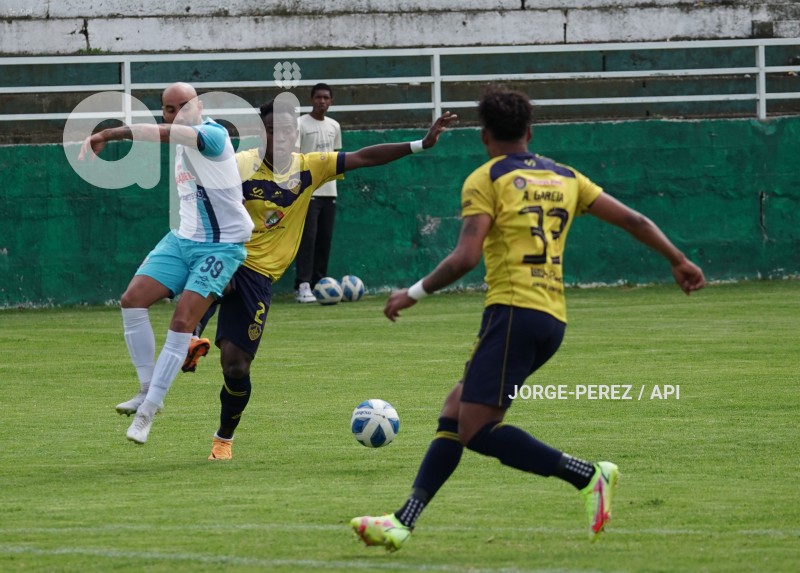 FBL-LIGA-PRO-SERIE-B-CHACARITAS-MANTA-