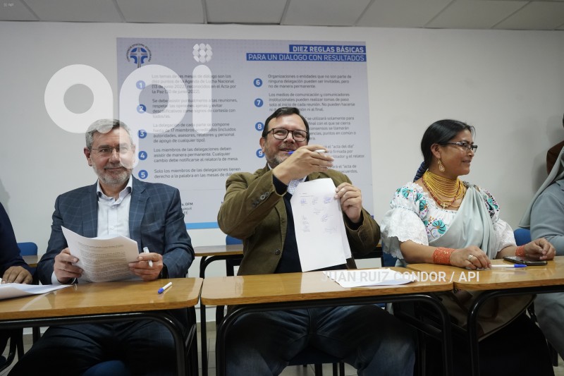 UIO-FIRMA-MESA-PRODUCTIVO