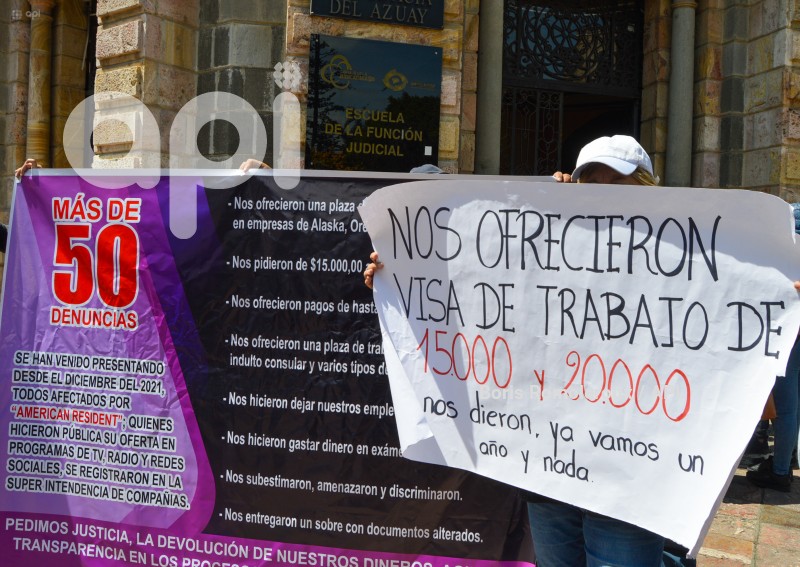 CUENCA-PROTESTA-PERJUDICADOS-ESTAFA