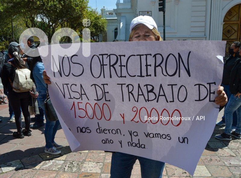 CUENCA-PROTESTA-PERJUDICADOS-ESTAFA