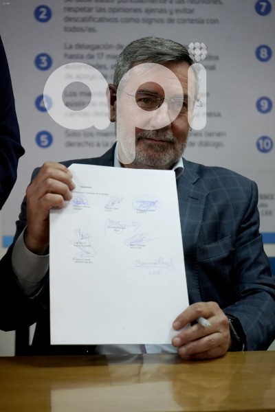 UIO-FIRMA-MESA-PRODUCTIVO