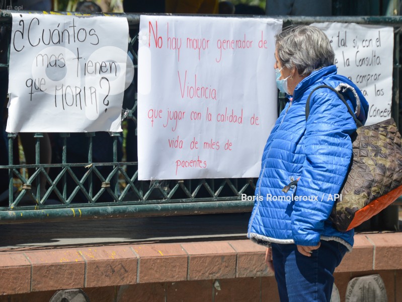 CUENCA-PLANTON -FALTA-MEDICAMENTOS