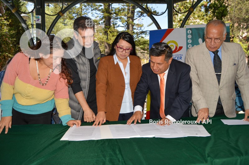 CUENCA-PLANTON -FALTA-MEDICAMENTOS