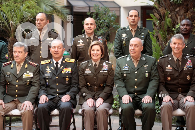 DEFENSA-LAURA RICHARDSON
