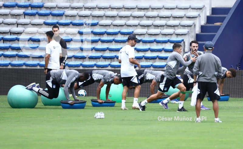 GYE-ENTRENAMIENTO-EMELEC