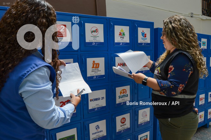 CUENCA-CNE-RRPP-CANDIDATURAS-ELECCIONES