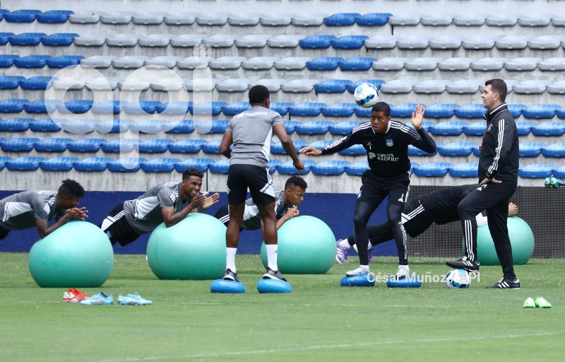 GYE-ENTRENAMIENTO-EMELEC