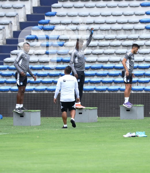 GYE-ENTRENAMIENTO-EMELEC