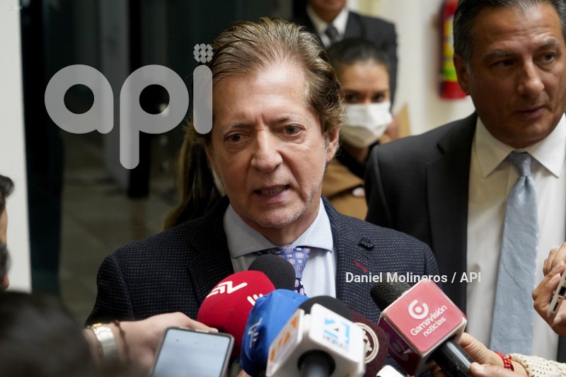 FIRMA-ACUERDO-DEUDA-IESS-GOBIERNO