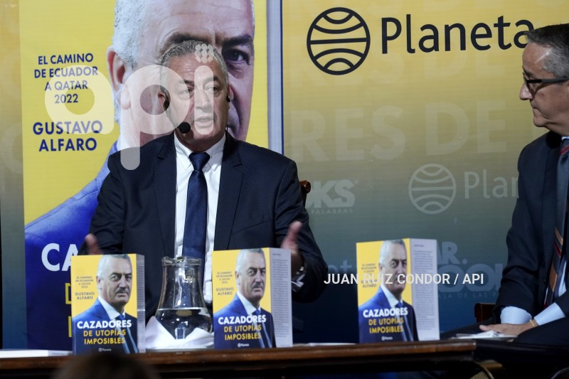 UIO-PRESENTACION-LIBRO-ALFARO