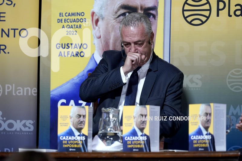 UIO-PRESENTACION-LIBRO-ALFARO