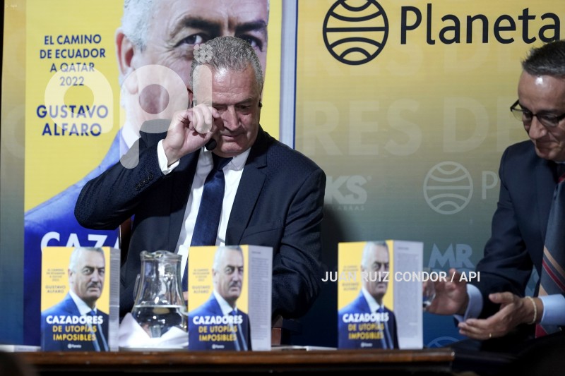 UIO-PRESENTACION-LIBRO-ALFARO