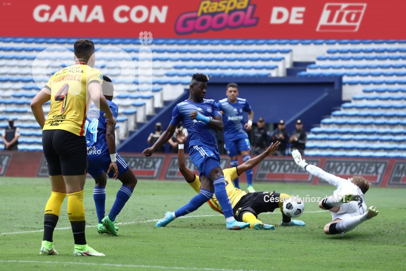 FBL-LIGAPRO-EMELEC-BARCELONA