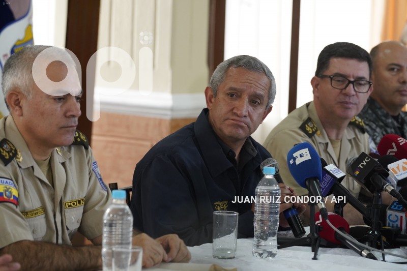 UIO-RRPP-CARRILLO-CASO-BERNAL