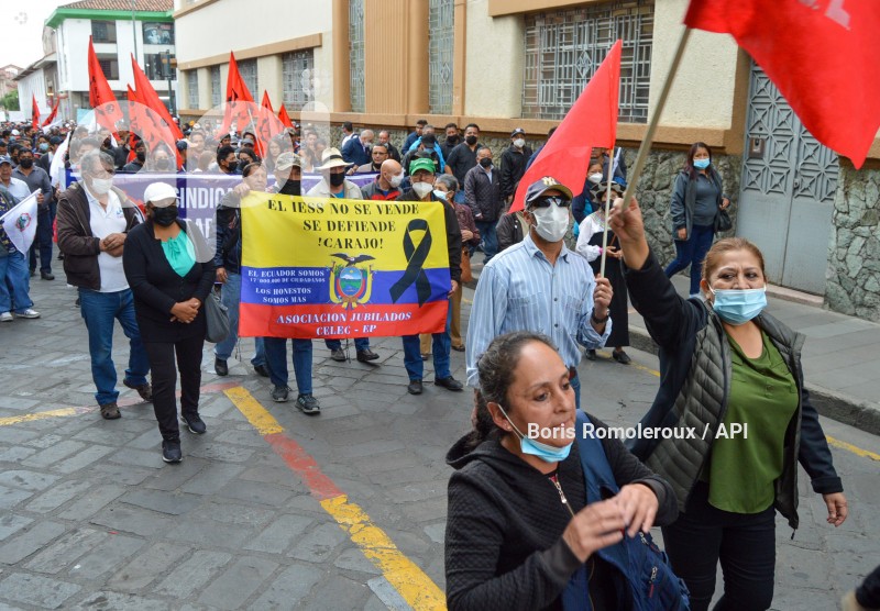 CUENCA-MARCHA-POR-EL-IESS