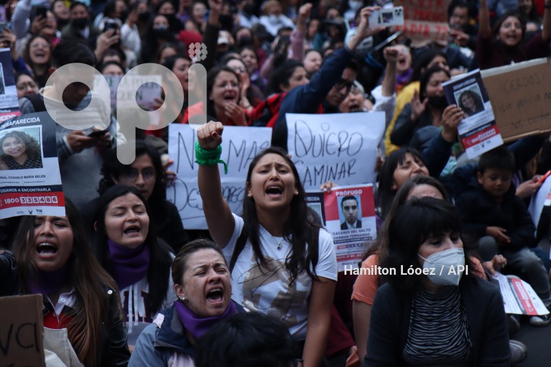 UIO-PROTESTA FEMICIDIOS MARIA BERNAL