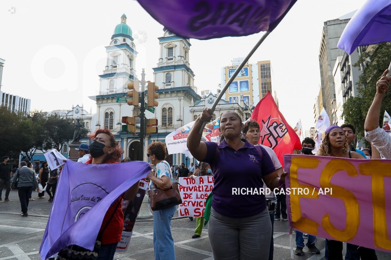 GYE-MARCHA-UNE-JUBILADOS