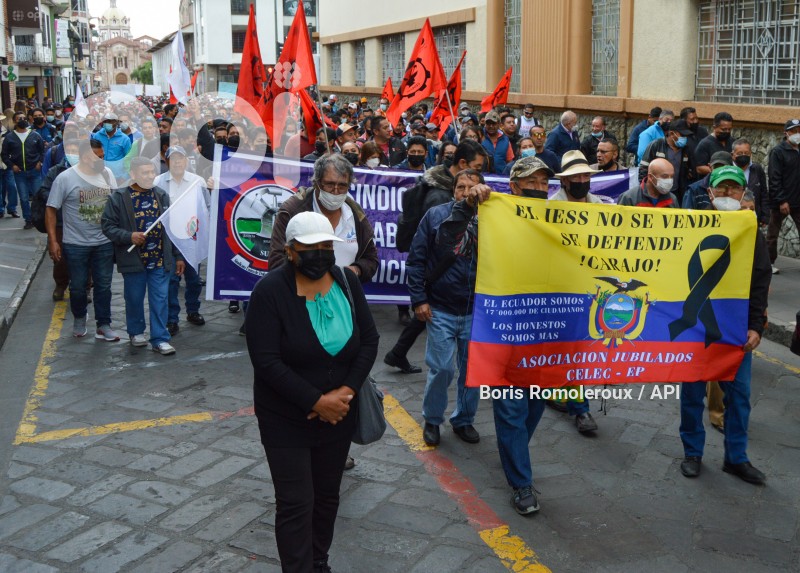 CUENCA-MARCHA-POR-EL-IESS