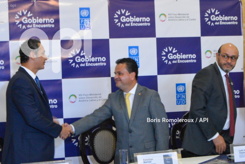 CUENCA-LANZAMIENTO-XIVFORO-MINISTERIAL