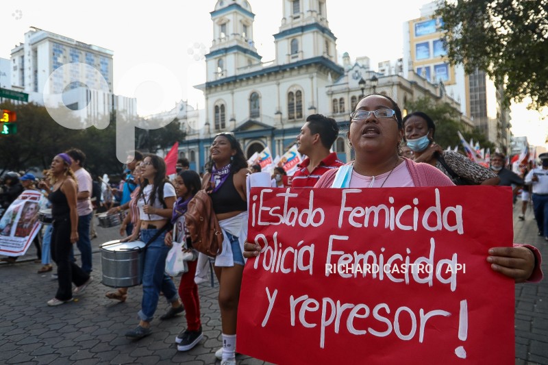 GYE-MARCHA-UNE-JUBILADOS