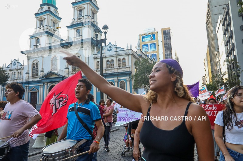 GYE-MARCHA-UNE-JUBILADOS