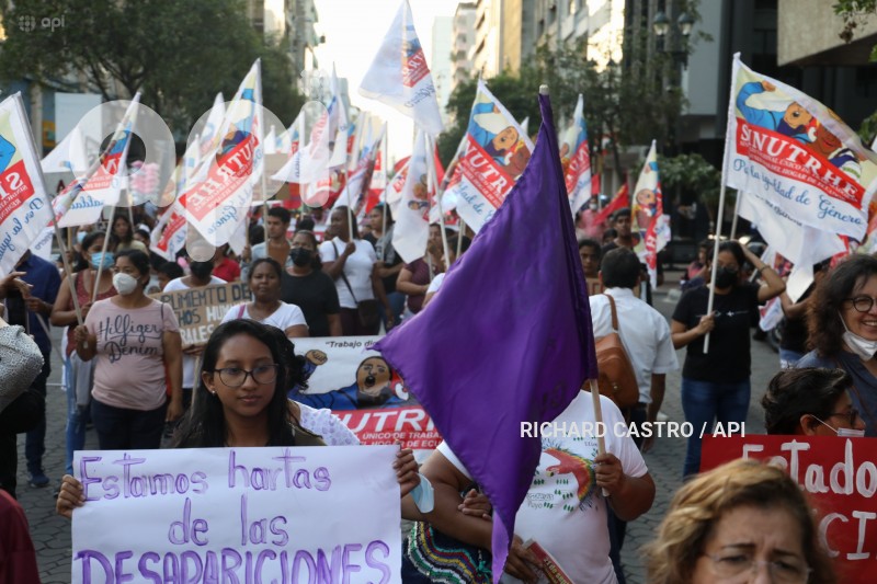 GYE-MARCHA-UNE-JUBILADOS