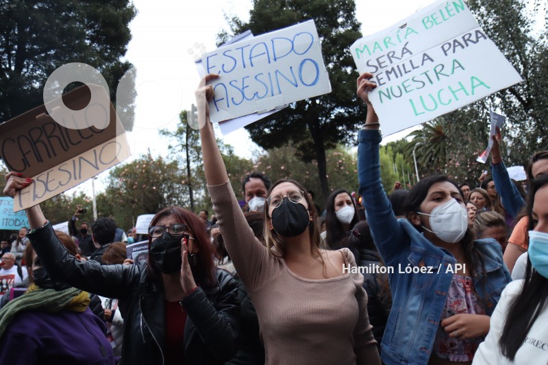 UIO-PROTESTA FEMICIDIOS MARIA BERNAL