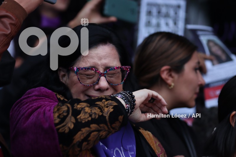UIO-PROTESTA FEMICIDIOS MARIA BERNAL