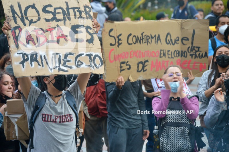 CUENCA-PROTESTA-UNIVERDITARIOS-CASO-MARIA BELEN BERNAL