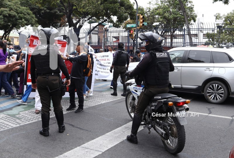 GYE-PROTESTA PACIENTES RENALES