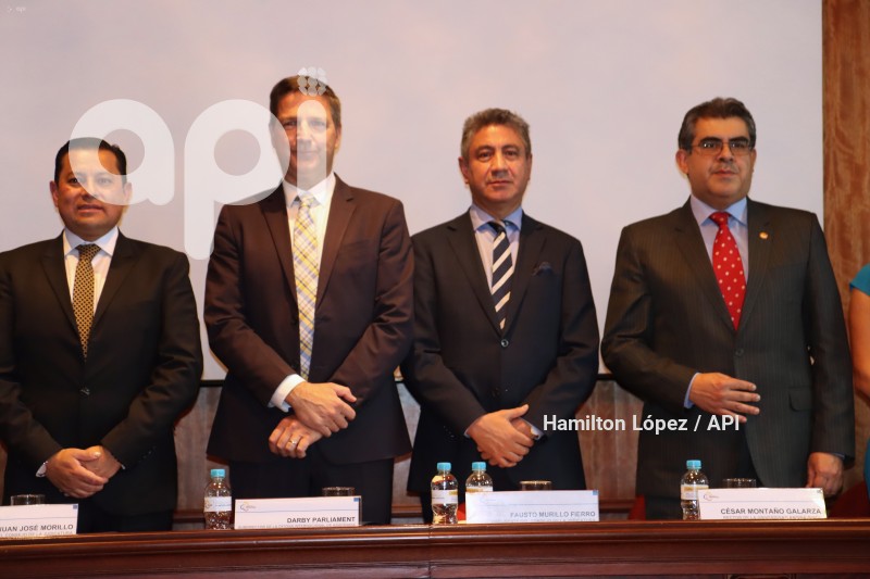 UIO-INAUGURACION CURSO JUECES