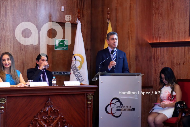 UIO-INAUGURACION CURSO JUECES