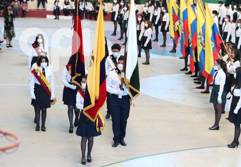 UIO-JURAMENTO BANDERA