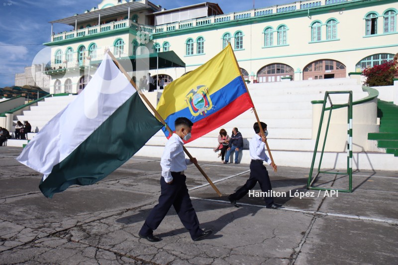 UIO-JURAMENTO BANDERA