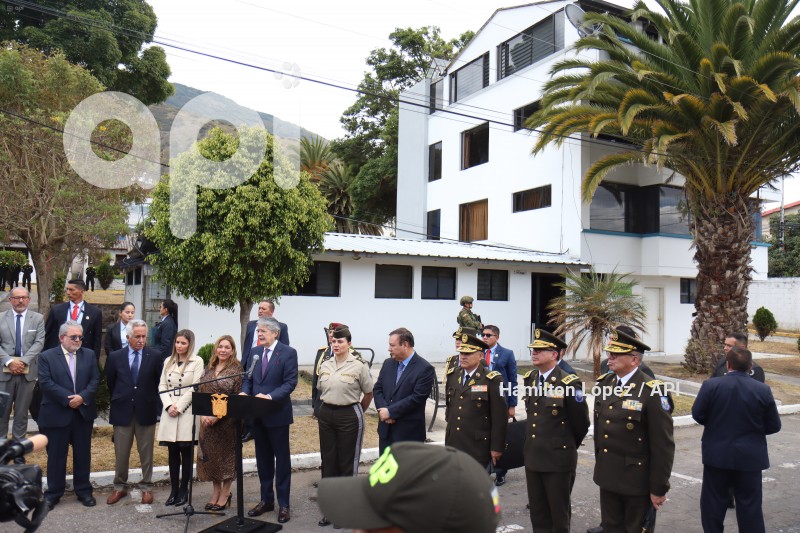 UIO-CIERRE SIMBOLICO EDIFICIO ESCUELA POLICIA