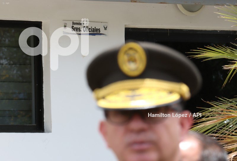 UIO-CIERRE SIMBOLICO EDIFICIO ESCUELA POLICIA