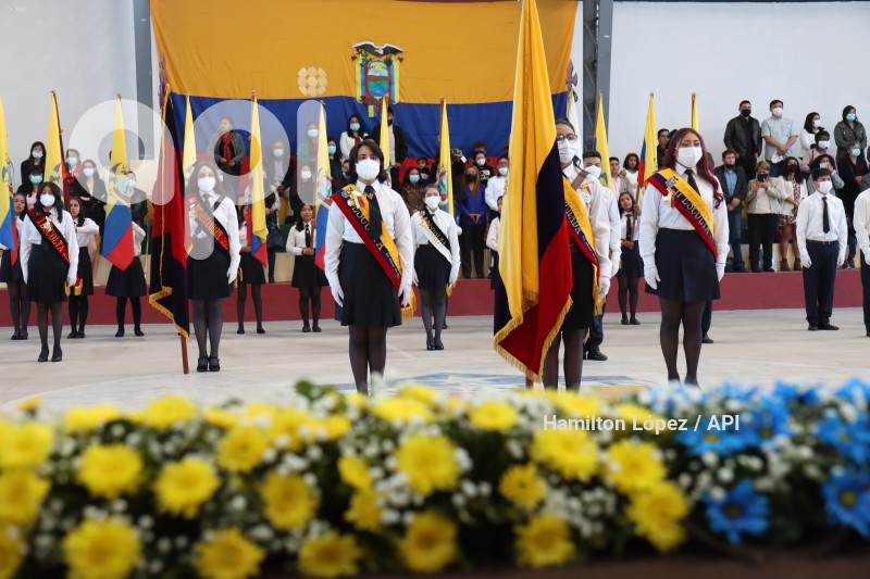UIO-JURAMENTO BANDERA