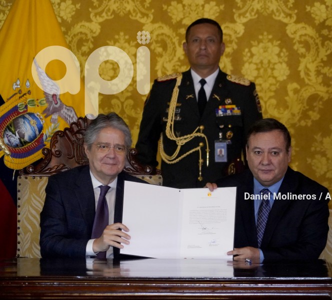 POSESIÓN-MINISTRO-INTERIOR-JUAN-ZAPATA